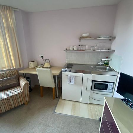 Wynnstay Studio Apartments Southend-on-Sea Bagian luar foto