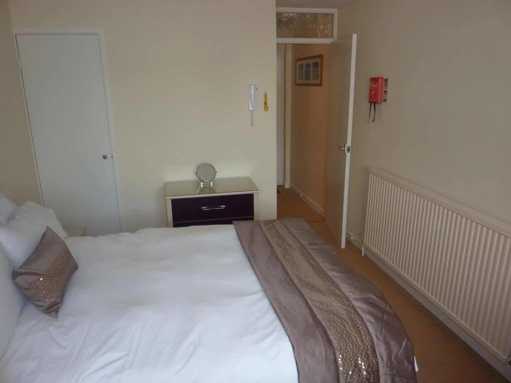 Wynnstay Studio Apartments Southend-on-Sea Bagian luar foto