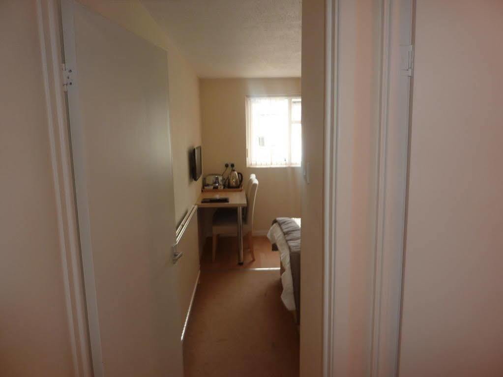 Wynnstay Studio Apartments Southend-on-Sea Bagian luar foto